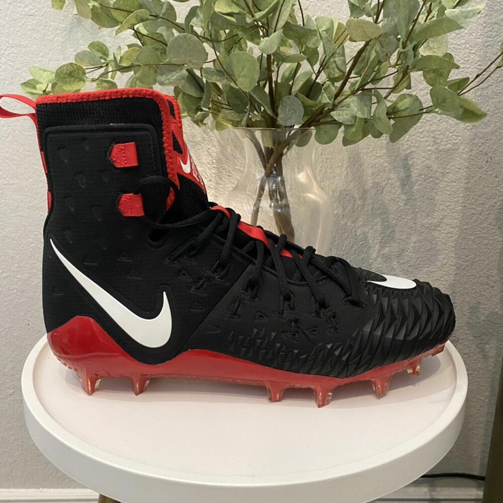 Nike Black and Red Athletic Shoes